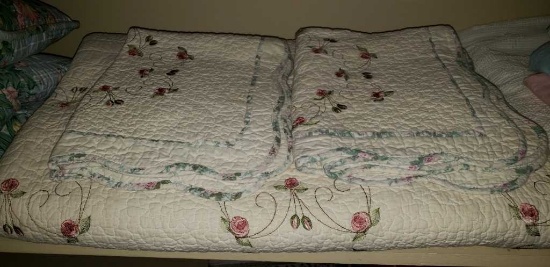 King Size Coverlet W/2 Standard Shams