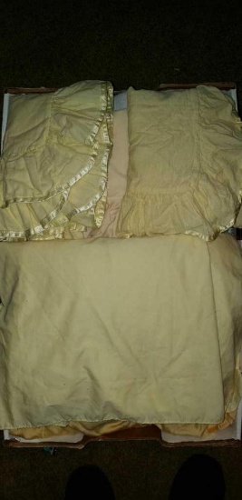 Assorted Linens 2-Full Bedskirts, Assorted