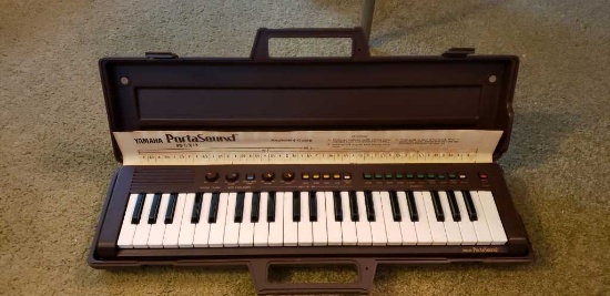Yamaha Portasound Keyboard w/Book No Cord