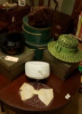 (5) Vintage Hats and Hat Boxes: Amrose N.Y.