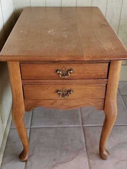 2-Drawer Queen Anne Side Table