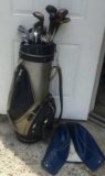 Set of Spalding Golf Clubs w/ (7 ) Woods,