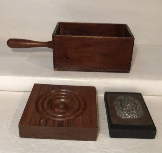 (3) Wooden Decorative Items including
