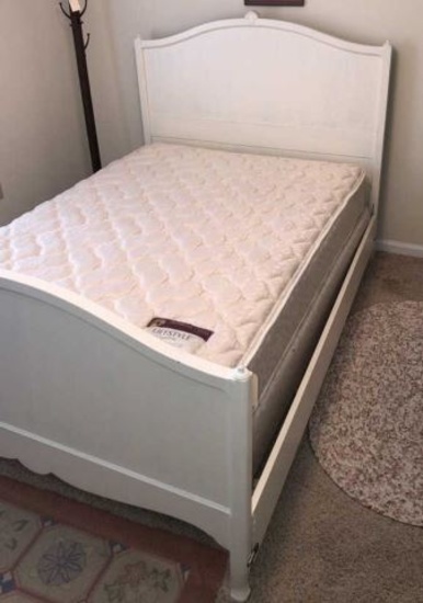 White Painted Full Size Bed