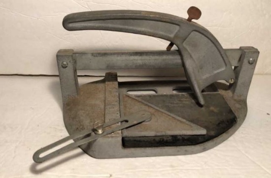 Vintage Measuring Tool