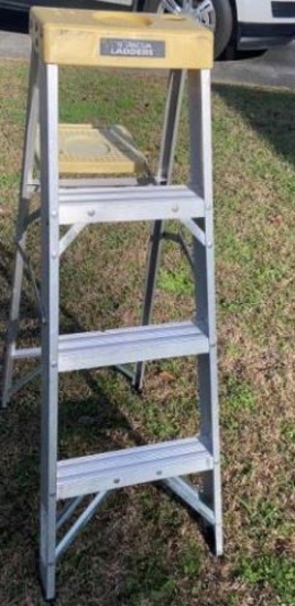 4’ Aluminum Ladder