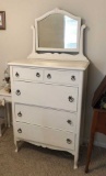 5- Drawer Chest of Drawers With Swing Mirror