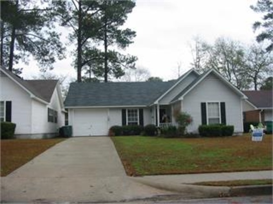 2821 Fawnwood Circle, Valdosta, GA