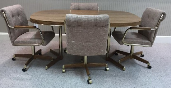 Dining Table with (4) Dining Chairs on Casters