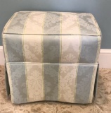 Upholstered Ottoman 19 1/4