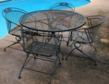 Round Metal Outdoor Table & (4) Chairs