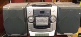 Portable Lenox Sound Compact Disc / AM/FM Stereo