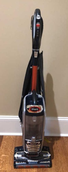 Shark Duo Clean Vacuum Cleaner