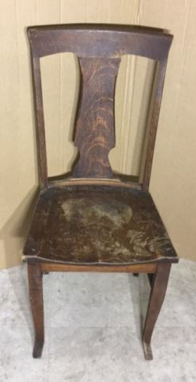 Oak Chair (needs refinishing)