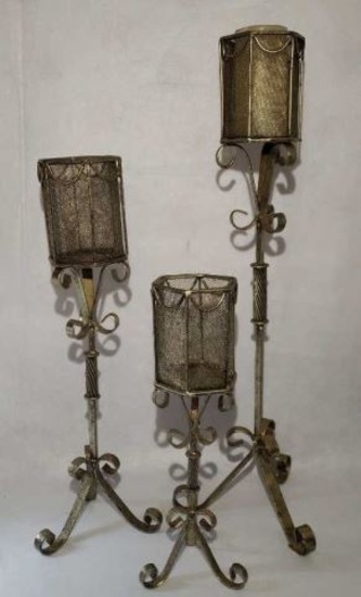 Set/3 Candle Holders