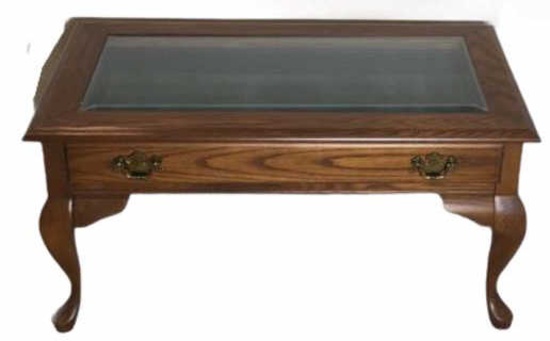 Queen Anne Style Coffee Table with 1 Drawer and