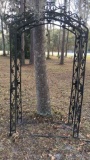 Metal Garden Arch/Vine Trellis, 47 1/2