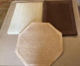 (10) Linen Placemats and (4) Vinyl placemats