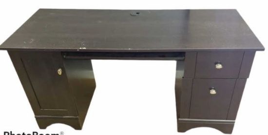 Computer Desk w/Pull Out Keyboard Drawer