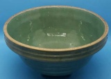 Green Mixing Bowl, 9 5/8’’ in diameter