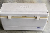 Igloo 162 Large Ice Chest -