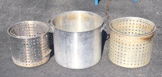 Large stock pot (20 diameter x 17 H) and 2