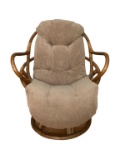 Rattan Swivel Chair w/Cushion