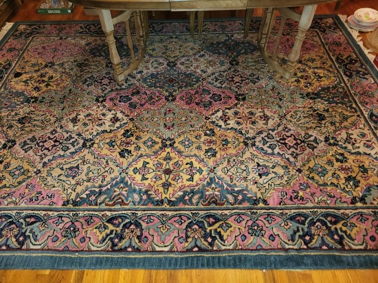Rug 8' x 11'
