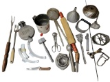 Assorted Vintage Kichen Gadgets