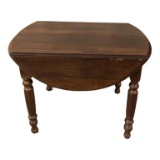 Antique Drop-Leaf Table with Reeded and Turned