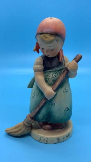 Hummel "Little Sweeper" Figurine, Hum 171, TMK-3