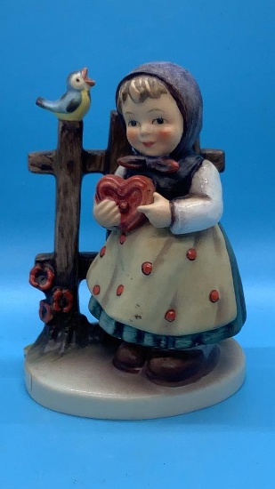 Hummel "Sweet Greetings" Figurine, Hum 352