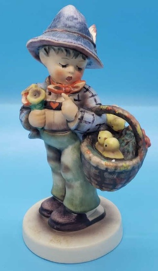 Hummel "Easter Greetings!" Figurine, Hum 378