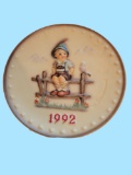 Hummel Hand-Painted 1992 - 18th Annual Hanging