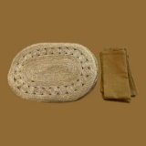 (8) Straw Placemats, (6) Linen Napkins
