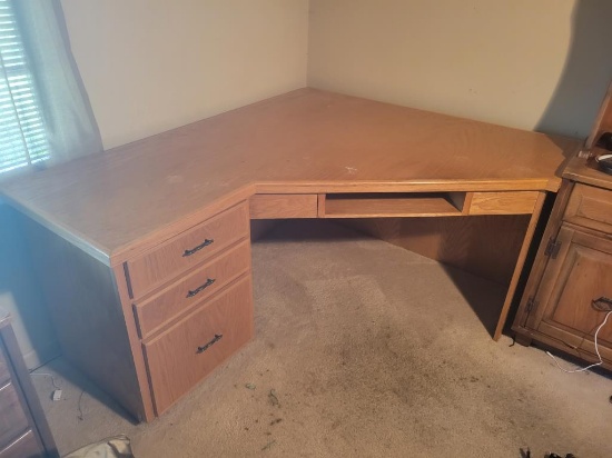 Corner Computer Desk with 2 Drawers and