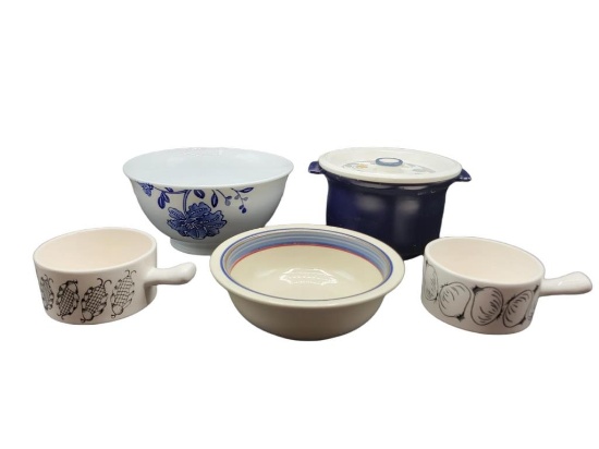 Assorted Blue/White Dishes
