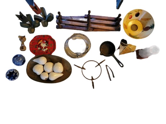 Assorted Decorative Items