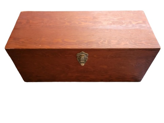 Wooden Box w/Handle on Top