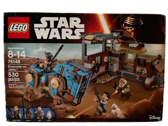 Star Wars "Encounter on Jakku" Lego Set: Inside Ba
