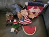 Assorted Christmas & Decorative Items