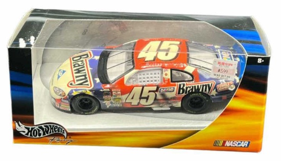 Hot Wheels Racing 1/24 Die Cast #45 Brawny Kyle