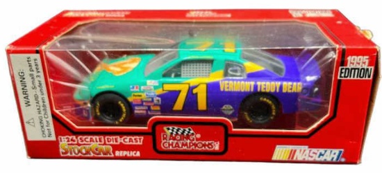 Racing Champions 1/24 Die Cast #71 Vermont Teddy