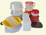 Assorted Plastic ware