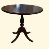 Brandt Furniture Oval Table - 24” x 16”, 23”