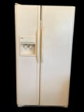 Kenmore Side by Side Refrigerator/Freezer with Ice