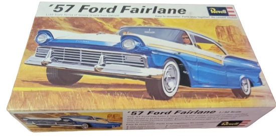 Revell 1/32 Scale Model Kit ‘57 Ford Fairlane