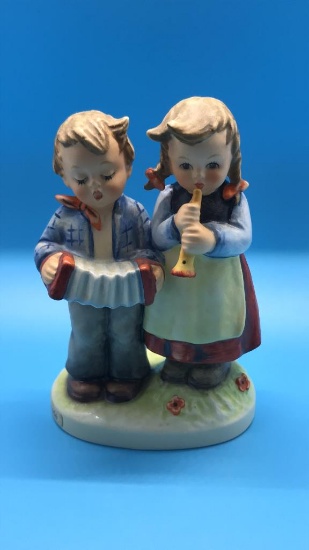 Hummel "Birthday Serenade" Figurine, Hum 218 2/0