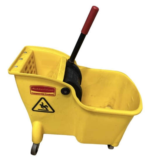 Rubbermaid Rolling Mop Bucket