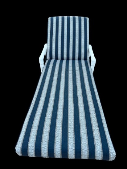 Outdoor Lounge Chair